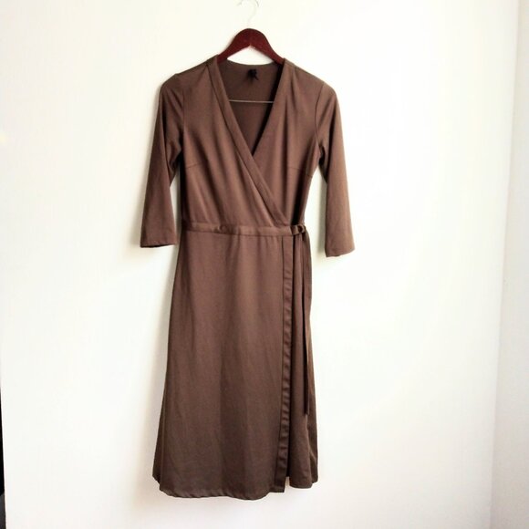 Lapis Dresses & Skirts - Lapis small brown wrap dress